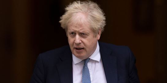 Τι δουλειά έχει ο Boris Johnson στη 2η σεζόν του Bridgerton;