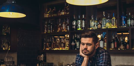 Η νυχτερινή εργασία &quot;ευνοεί&quot; τον κορονοϊό