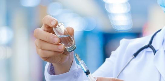 Πιθανό σενάριο τα προνόμια για τους εμβολιασμένους