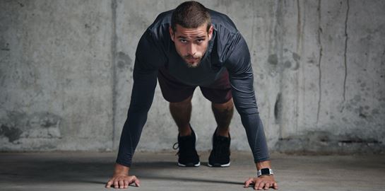 5 παραλλαγές των push-ups για άμεσα αποτελέσματα