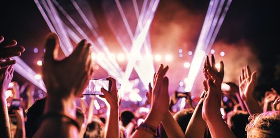 Το διάσημο -και πλήρως αποτυχημένο- Fyre Festival επιστρέφει δριμύτερο