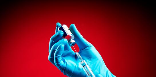 Οι μισές δόσεις μελλοντικών εμβολίων για τον κορονοϊό έχουν προαγοραστεί από τις πλούσιες χώρες