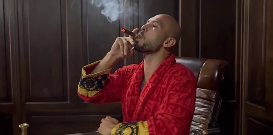 Στον απόλυτα τοξικό κόσμο του Andrew Tate