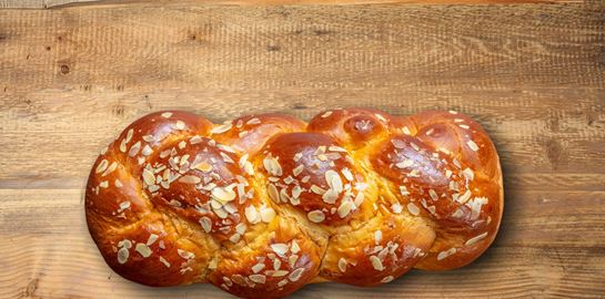 Οι καλύτερες συνταγές για πολίτικο τσουρέκι και πασχαλινά κουλούρια