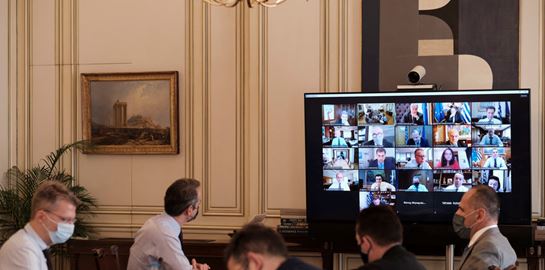 Νέα μέτρα διάρκειας ενός μήνα θα ανακοινώσει αύριο ο Κυριάκος Μητσοτάκης