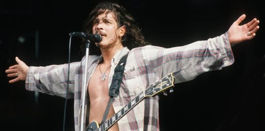 H φωνή του Chris Cornell ακουγόταν παντού