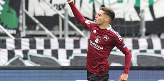 Η Λίβερπουλ ετοιμάζει συμβόλαιο 30 εκατ. ευρώ για τον Στέφανο Τζίμα