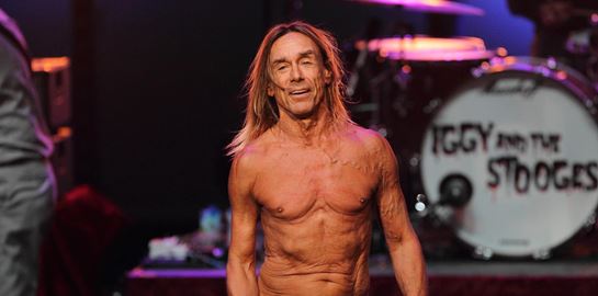5 τραγούδια από τον Iggy Pop που θέλουμε να ακούσουμε το καλοκαίρι στην Αθήνα