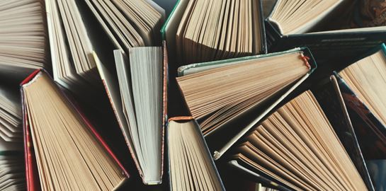 12 νέα βιβλία που αξίζουν τον χρόνο σου