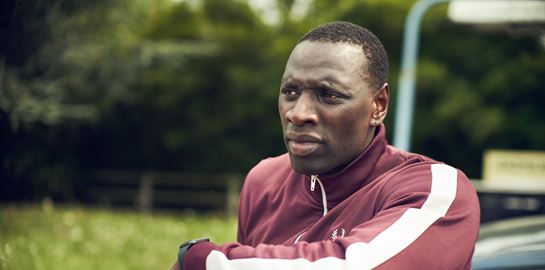 Στο νέο trailer του Lupin ο Omar Sy παίζει τα ρέστα του