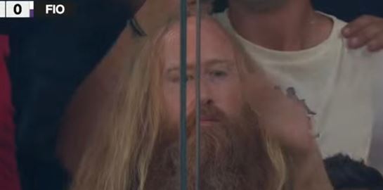 Ο φίλαθλος του Ολυμπιακού που έγινε viral