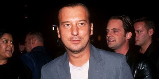 Helmut Lang, ο σχεδιαστής που έκανε μόδα τον μινιμαλισμό