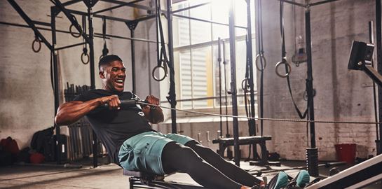 UA Rush, η συλλογή της Under Armor που θα δώσει ενέργεια στις προπονήσεις σου