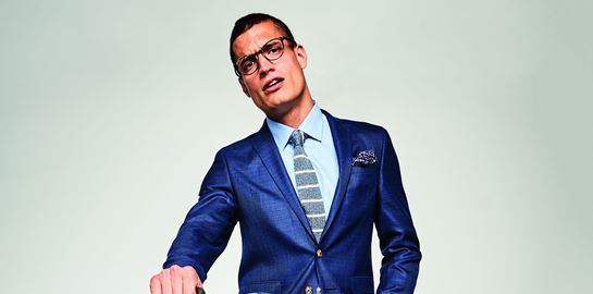 6 βήματα για να δώσεις νέα πνοή στο navy blazer