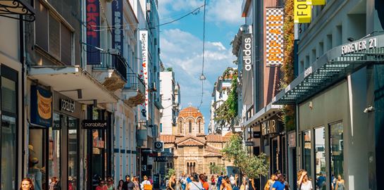 Πρεμιέρα για τις θερινές εκπτώσεις
