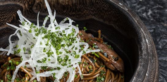 Νουντλς με πάπια, εύκολα και νόστιμα, από τον Θάνο Στασινό