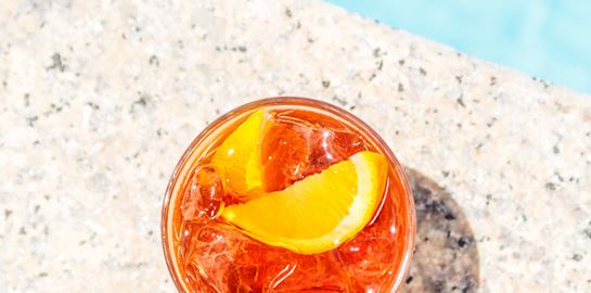 5 ποτά για το καλοκαιρινό σου μπαρ