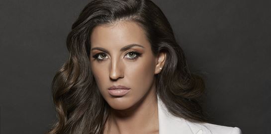 Η Ευρυδίκη Νικολάου δεν ξεχωρίζει μόνο για τη φωνή της