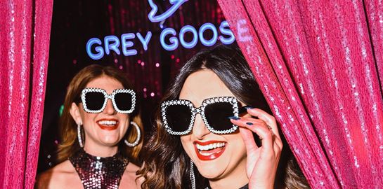 DISCO NOIR: Hλεκτρισμένες βραδιές στη ντίσκο Cinderella με την Grey Goose Premium Vodka