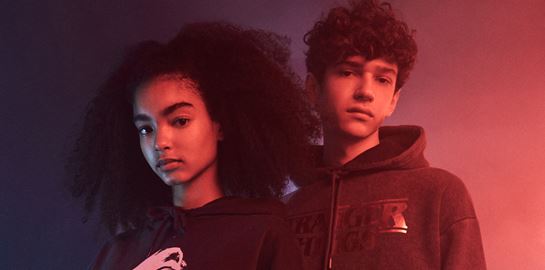 Η συλλεκτική συλλογή της Pull&amp;Bear για την Stranger Things Day
