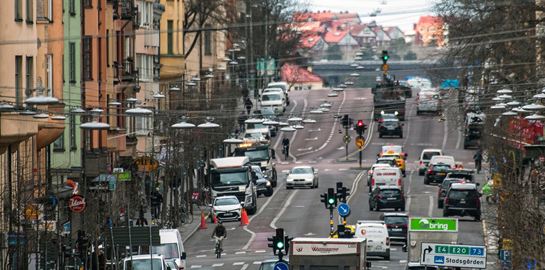 Γιατί η Ελλάδα δεν μπορεί να γίνει Σουηδία, σύμφωνα με τον Ηλία Μόσιαλο