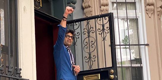 Rahul Dubey, ο άνθρωπος που έσωσε πάνω από 70 διαδηλωτές