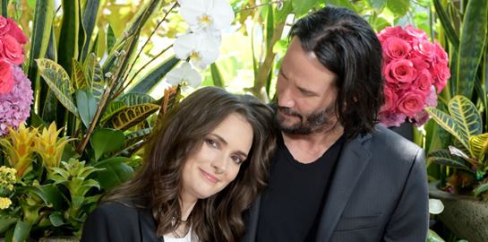 Ο Keanu Reeves είναι ο ορισμός του coolness, η Winona Ryder το επιβεβαιώνει