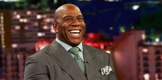 Ο Magic Johnson χρηματοδοτεί μικρές επιχειρήσεις γυναικών και μειονοτήτων