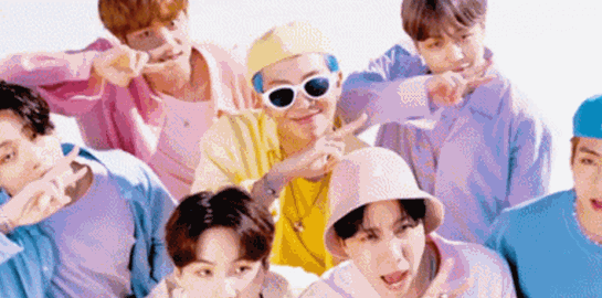 BTS: Οι κορυφαίοι της K-Pop και η αλεξίσφαιρη επιστροφή τους