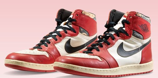 Στο σφυρί 11 sneakers του Michael Jordan