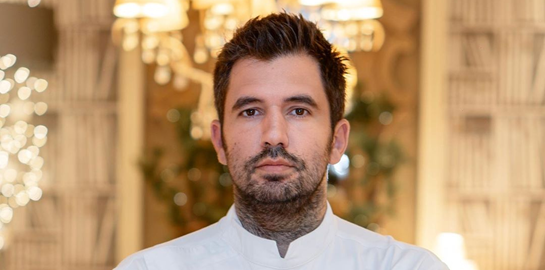 Το τραπέζι του Σαββατοκύριακου σερβίρεται από το Aleria