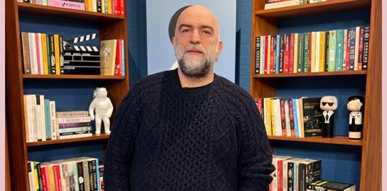 Ο Μπάμπης Στόκας υποψήφιος στις Ευρωεκλογές με την Πλεύση Ελευθερίας