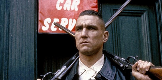 Η τρελή πορεία του Vinnie Jones από τα γήπεδα στο Χόλιγουντ