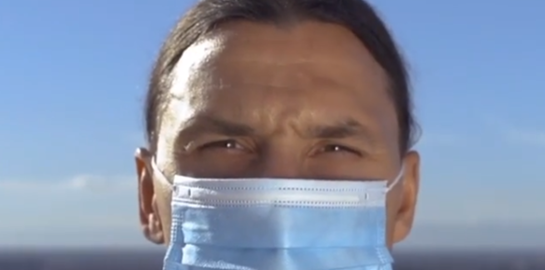 Ο Zlatan Ibrahimovic θέλει να φοράς τη μάσκα σου