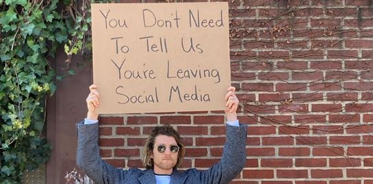 10 μεγάλες αλήθειες που έχει πει ο Dude With Sign