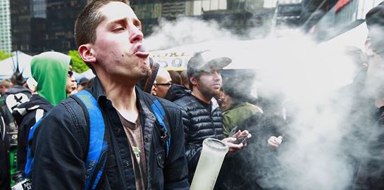 Ο Καναδάς νομιμοποίησε την μαριχουάνα αλλά τι σημαίνει αυτό;