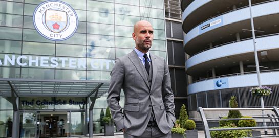 Όταν ο Pep Guardiola έγινε μοντέλο για τον Antonio Miró