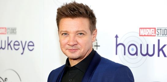 Ο Jeremy Renner έχει πολλούς λόγους για να αναρρώσει πλήρως