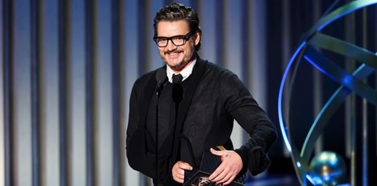 Το &#39;beef&#39; των Pedro Pascal και Kieran Culkin πολύ μας διασκεδάζει