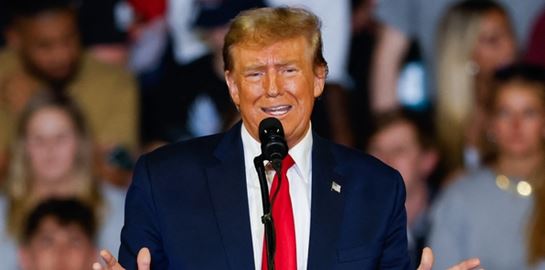 Τι οικονομικό αντίκτυπο αναμένεται να έχει μια δεύτερη θητεία του Donald Trump στην προεδρία;