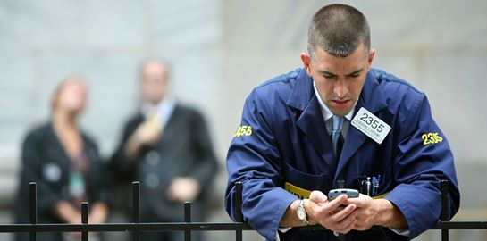 Η Google θέλει να αλλάξει τη σχέση μας με τα smartphones