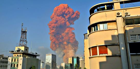 Φωτογραφίες από τις φονικές εκρήξεις στη Βηρυτό