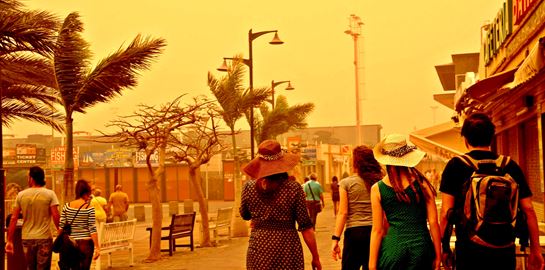 Φωτογραφίες από τις αμμοθύελες που σάρωσαν τα Κανάρια Νησιά