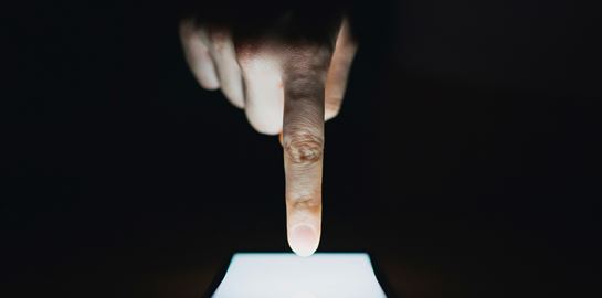 Το κόλπο για να κάνεις save τα μηνύματα του WhatsApp