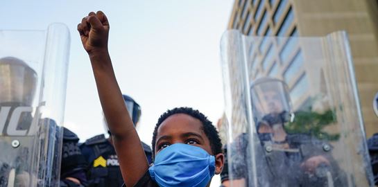 Black Lives Matter: Φωτογραφίες από τις διαδηλώσεις σε όλο τον κόσμο