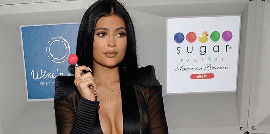 Τα πανάκριβα ψέματα της Kylie Jenner