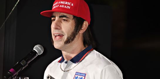 O Sacha Baron Cohen τρόλαρε άσχημα ακροδεξιό ακροατήριο σε συναυλία