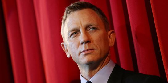 Μην ξαφνιαστείς αν δεις τον Daniel Craig να υποδύεται τον Sgt. Rock