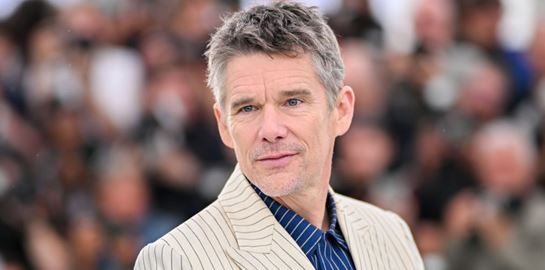 Στο Batso οι Ethan Hawke, Daniel Radcliffe και Jessica Biel είναι ατρόμητοι ορειβάτες