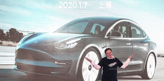 O Elon Musk έχει κάτι να πει για τον ρόλο του νέου Roadster στη γκάμα της Tesla